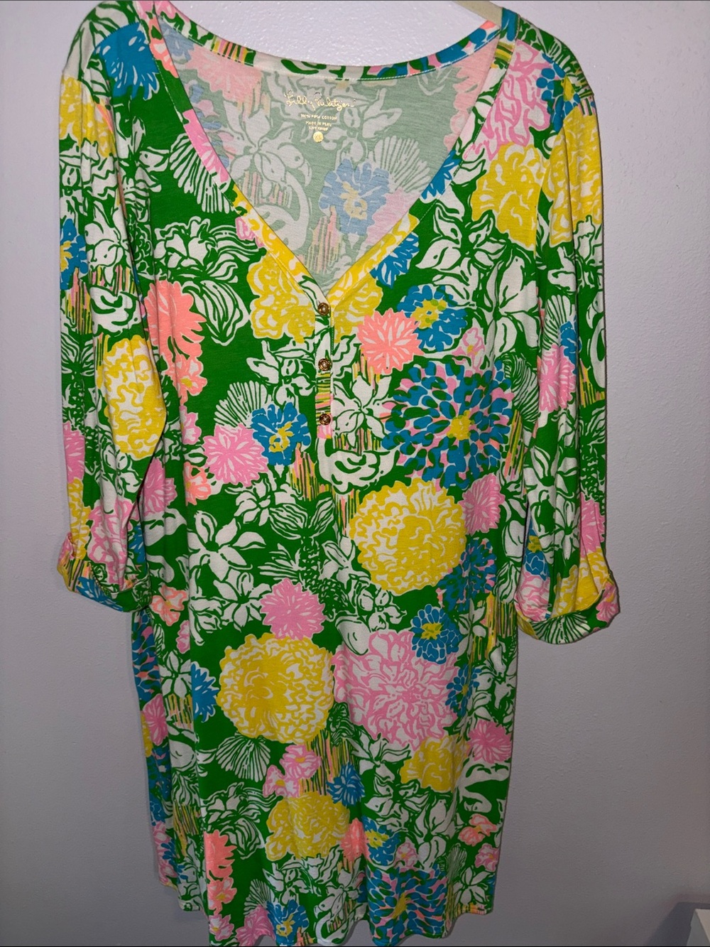 Lilly Pulitzer V-Neck Dress in Green, Pink, Yellow, Blue and White floral, sz XL